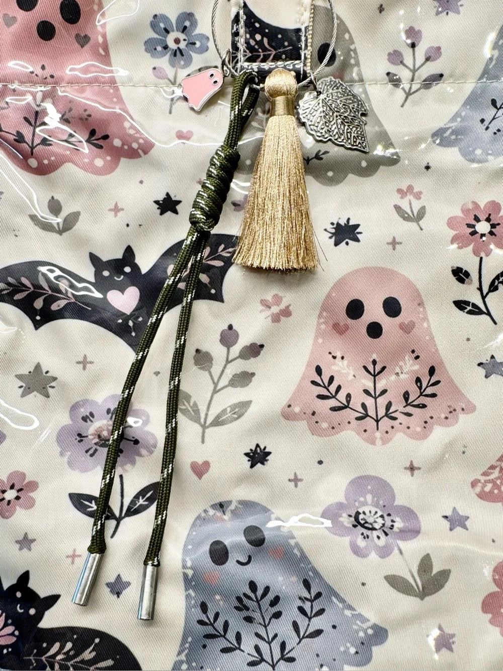 New Halloween Pastel Ghosts, Bats, Flowers PVC Handbag Purse Tote Bag w/ Charm